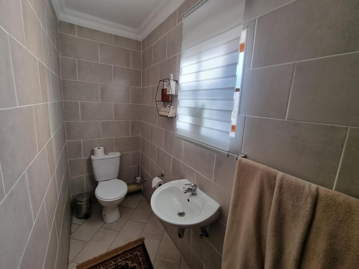 Valley View Dullstroom - Check In At The Highlander Hotel Bagian luar foto